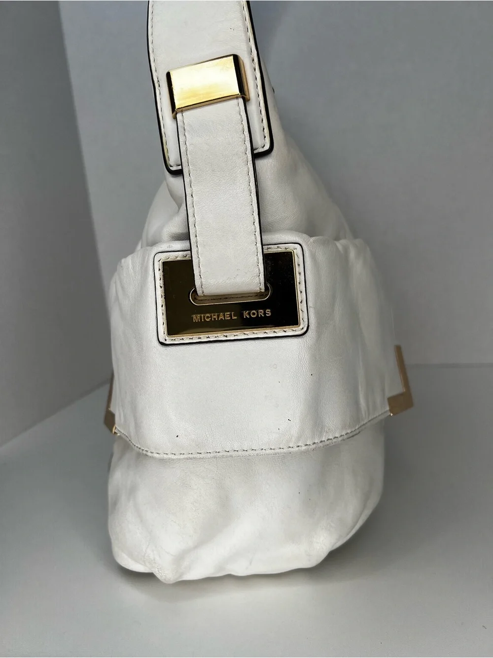Michael Kors White Leather Large Hobo Shoulder Bag Gold Hardware Purse - Picture 3 of 13